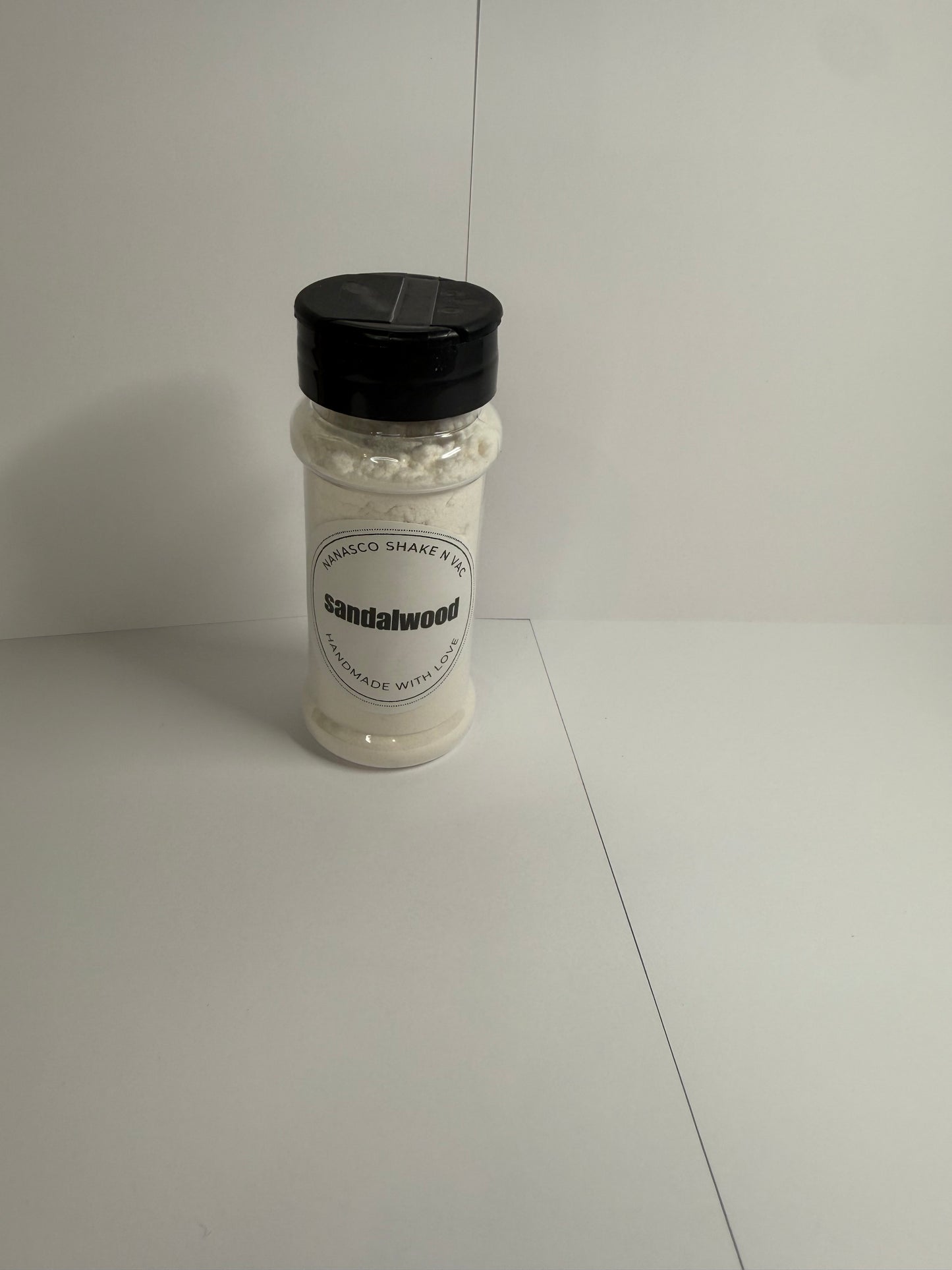 sandalwood shake n vac