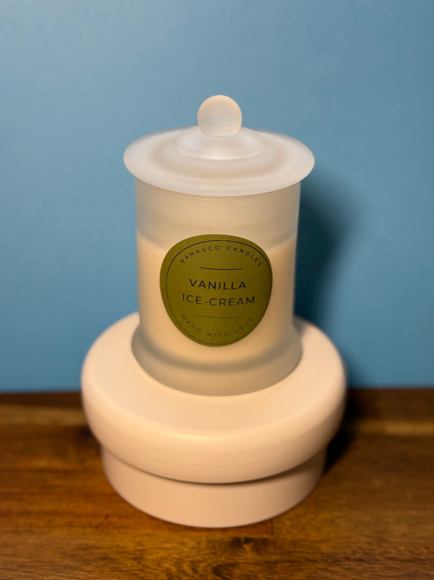 Vanilla ice-cream candle